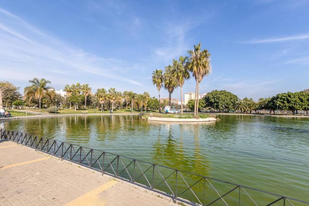 דירות מאלגה Playa Huelin Apartamento מראה חיצוני תמונה