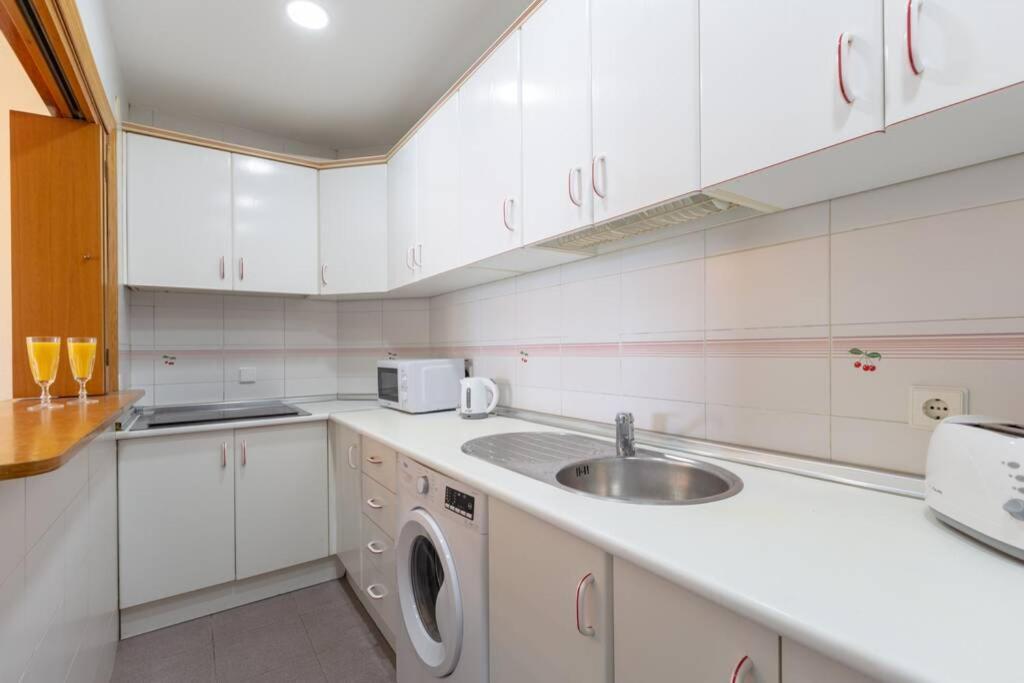 דירות מאלגה Playa Huelin Apartamento מראה חיצוני תמונה